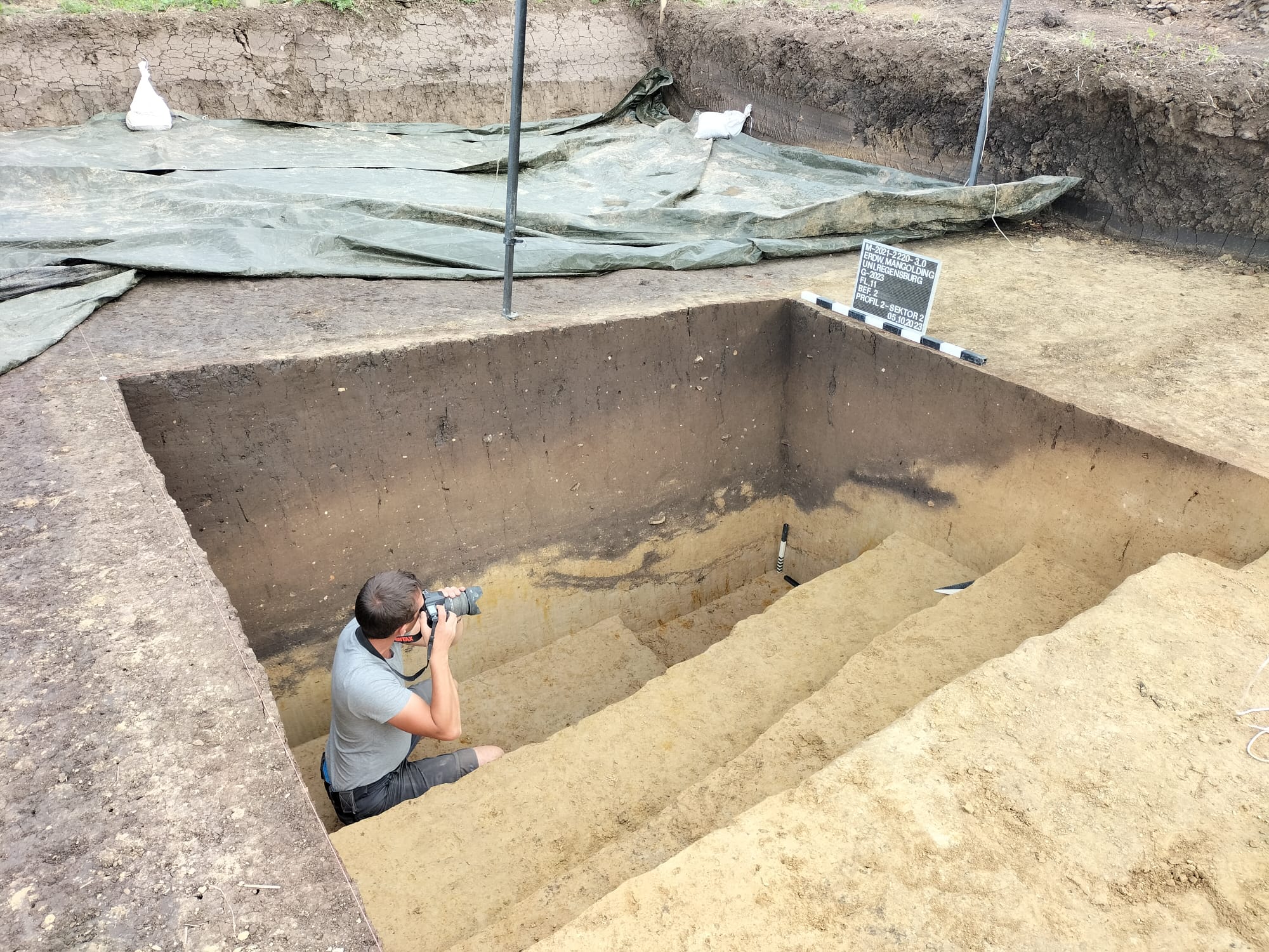 Ausgrabungsarbeiten in Mintraching